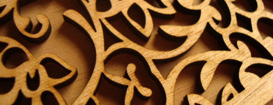 Резка по дереву